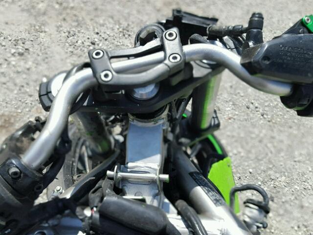 JKAEXEC159DA29466 - 2009 KAWASAKI EX650 C GREEN photo 8