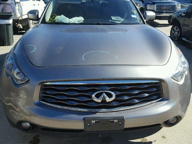 JN8AS1MU1AM803030 - 2010 INFINITI FX35 GRAY photo 9