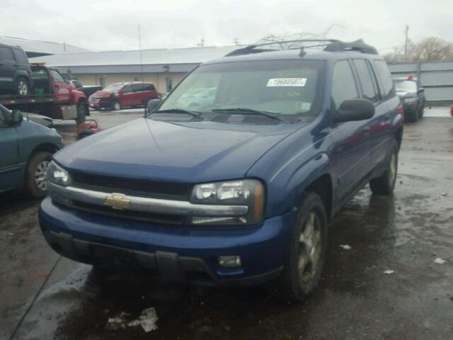 1GNET16S466147589 - 2006 CHEVROLET TRAILBLAZE BLUE photo 2