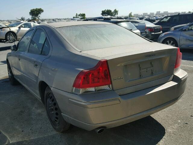 YV1RS592652473720 - 2005 VOLVO S60 2.5T BEIGE photo 3