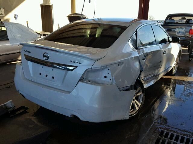 1N4BL3AP5EC277607 - 2014 NISSAN ALTIMA 3.5 WHITE photo 4