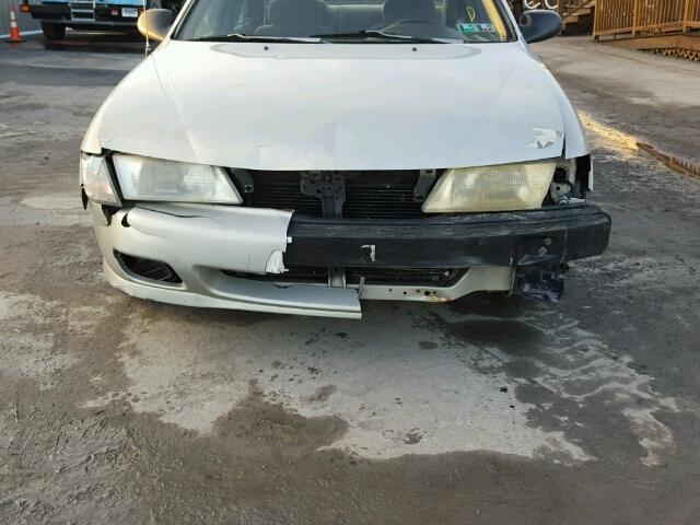 1N4AB41D9WC738013 - 1998 NISSAN SENTRA E SILVER photo 9