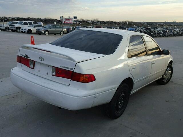 JT2BG22K1Y0423057 - 2000 TOYOTA CAMRY CE/L WHITE photo 4