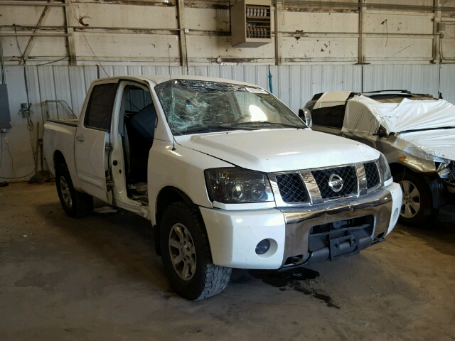 1N6BA07B95N568851 - 2005 NISSAN TITAN XE WHITE photo 1