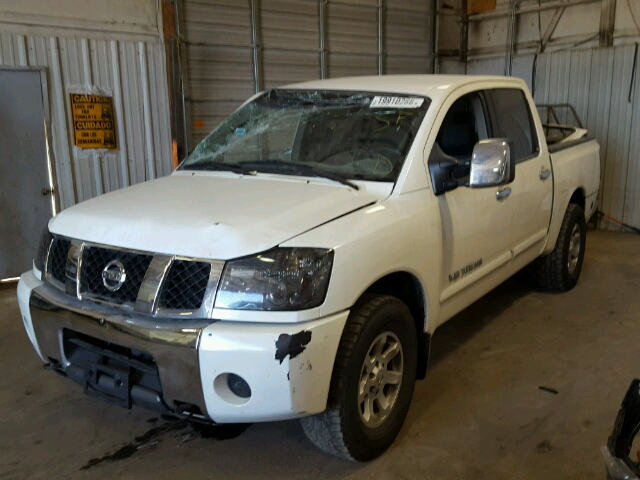 1N6BA07B95N568851 - 2005 NISSAN TITAN XE WHITE photo 2