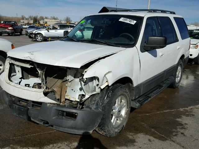 1FMPU16566LA18890 - 2006 FORD EXPEDITION WHITE photo 2