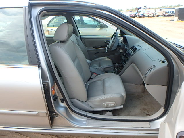 JN1DA31AX3T412407 - 2003 NISSAN MAXIMA GLE SILVER photo 5