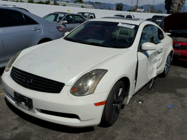 JNKCV54E55M411197 - 2005 INFINITI G35 WHITE photo 2