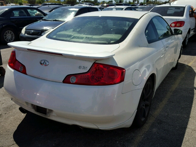 JNKCV54E55M411197 - 2005 INFINITI G35 WHITE photo 4