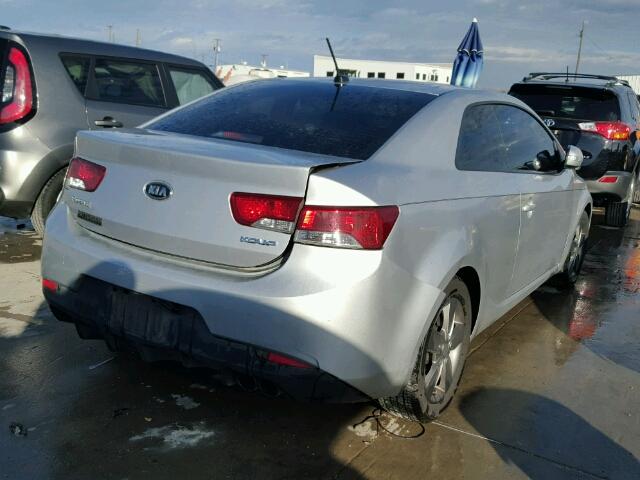 KNAFU6A25A5276466 - 2010 KIA FORTE EX SILVER photo 4