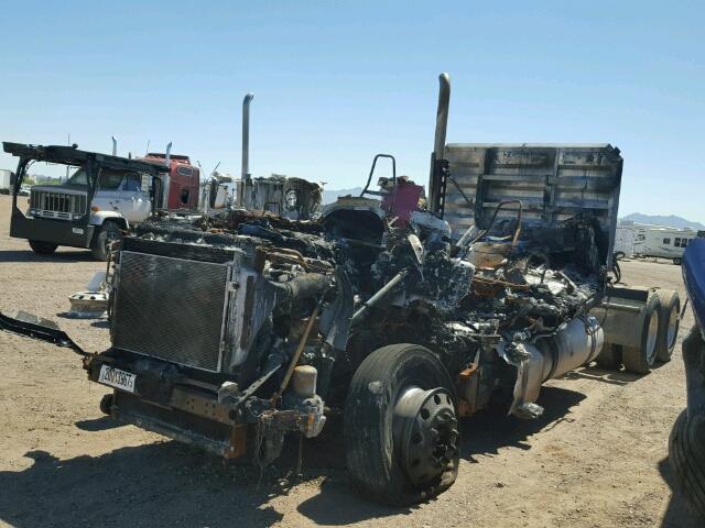 1FUJGLDRXCLBE9388 - 2012 FREIGHTLINER CASCADIA 1 RED photo 2