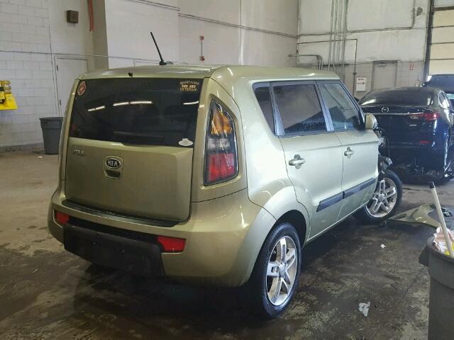 KNDJT2A22B7260434 - 2011 KIA SOUL GREEN photo 4