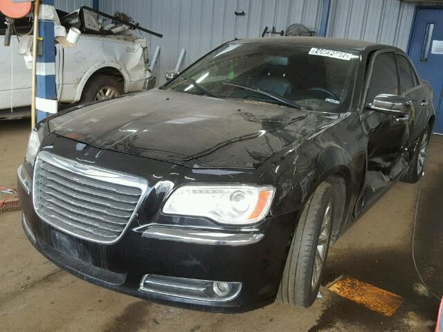 2C3CCACG2CH199799 - 2012 CHRYSLER 300 BLACK photo 2