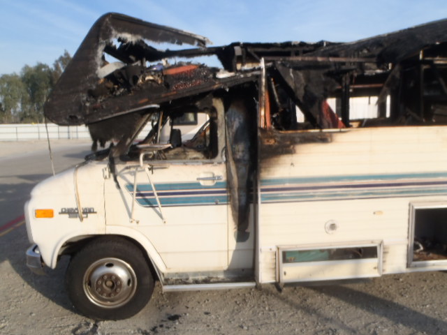 2GBJG31N9N4145497 - 1993 FOUR MOTORHOME WHITE photo 9