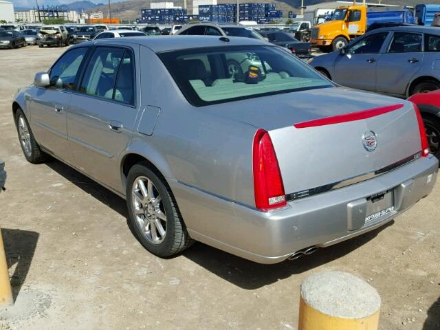 1G6KD57937U143321 - 2007 CADILLAC DTS SILVER photo 3