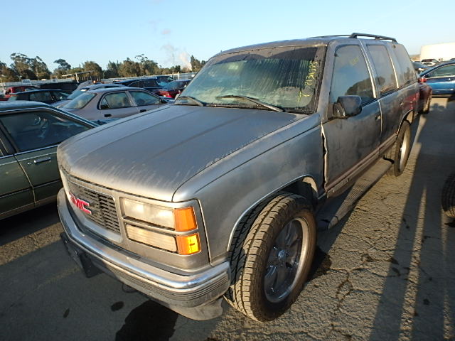 1GKEK13R4XJ735430 - 1999 GMC DENALI BEIGE photo 2