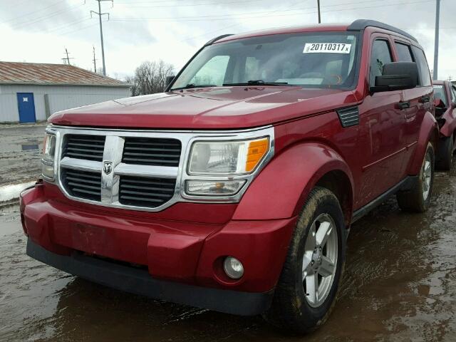 1D8GU28K08W138863 - 2008 DODGE NITRO SXT MAROON photo 2