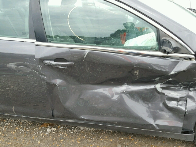 1G1ZB5E10BF236348 - 2011 CHEVROLET MALIBU LS ნაცრისფერი ფოტო 10