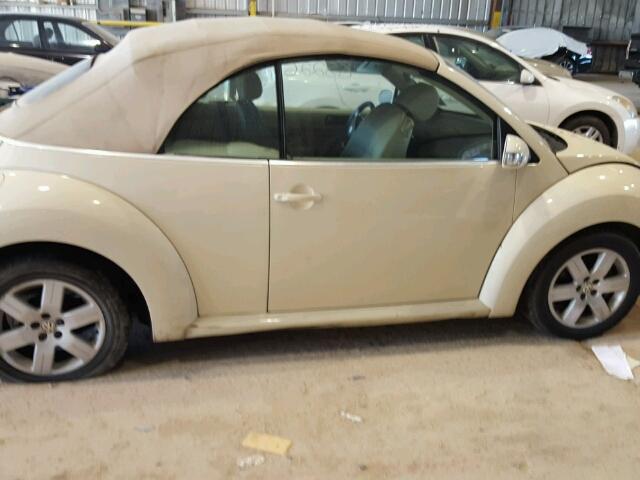 3VWRF31Y17M407955 - 2007 VOLKSWAGEN NEW BEETLE 米色 照片 9