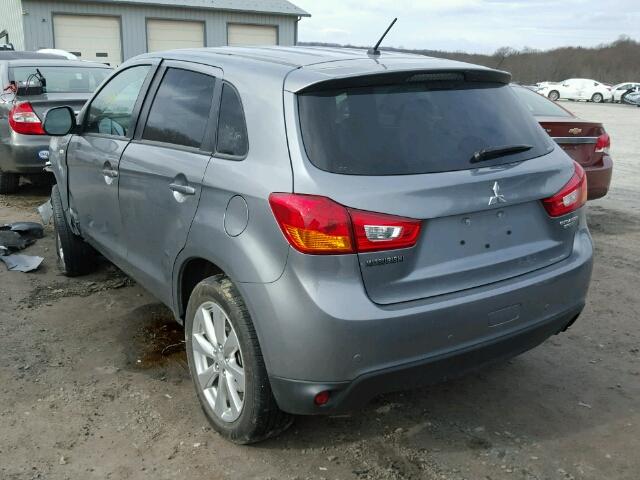 4A4AR3AU5FE028796 - 2015 MITSUBISHI OUTLANDER GRAY photo 3