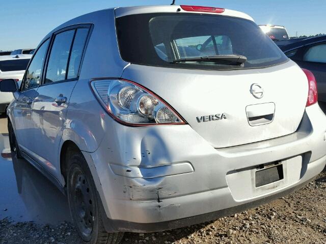 3N1BC13E79L381393 - 2009 NISSAN VERSA SILVER photo 3