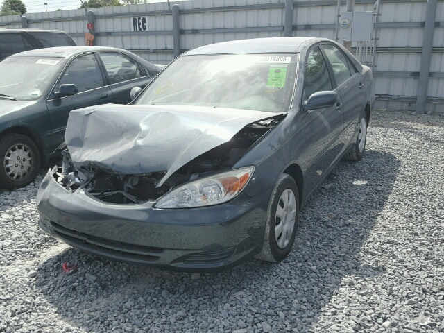 4T1BE32K03U643726 - 2003 TOYOTA CAMRY LE GREEN photo 2