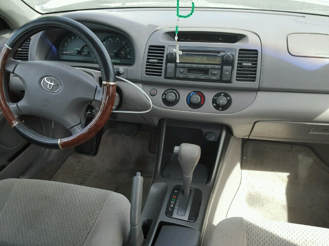 4T1BE32K03U643726 - 2003 TOYOTA CAMRY LE GREEN photo 9