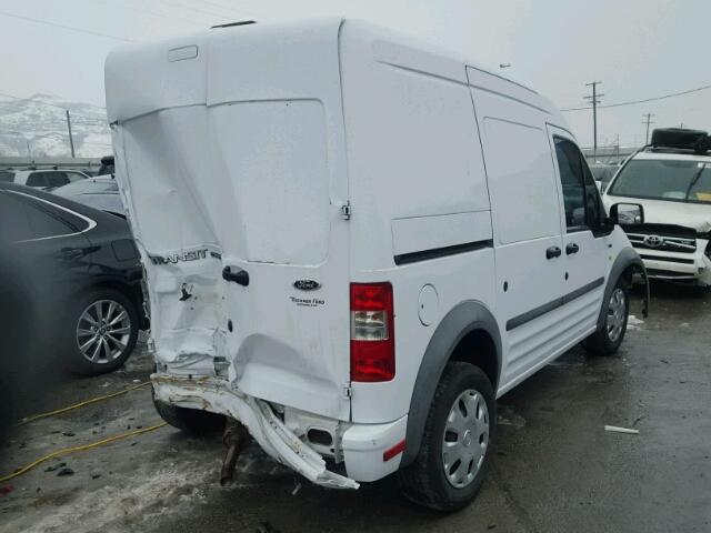 NM0LS7BN4AT034609 - 2010 FORD TRANSIT CO WHITE photo 4