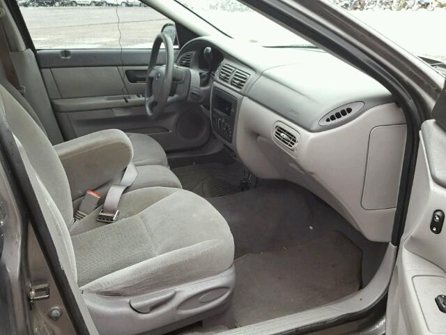 1FAFP53U55A284265 - 2005 FORD TAURUS SE GRAY photo 5