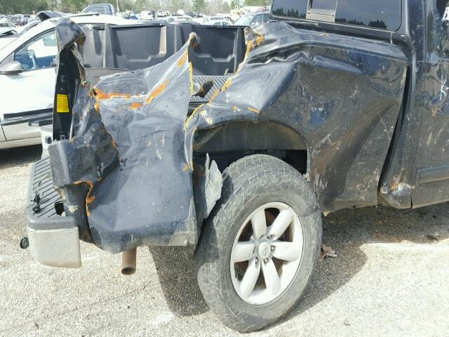 1N6AA06A28N324547 - 2008 NISSAN TITAN XE BLUE photo 9