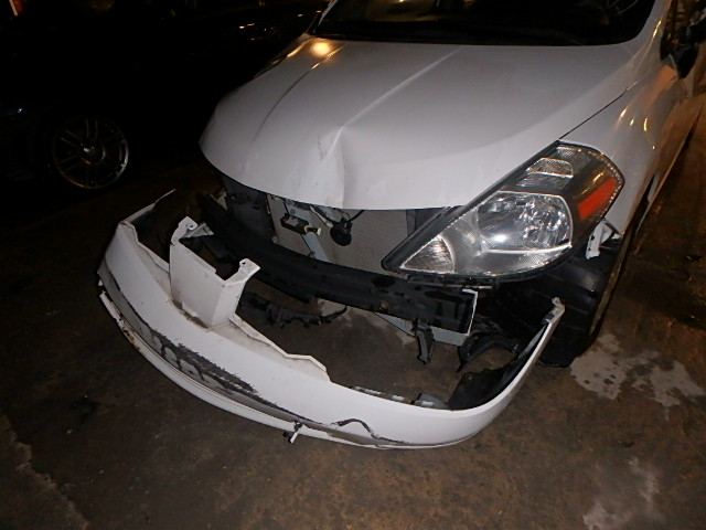 3N1CC1AP6AL390759 - 2010 NISSAN VERSA S 白色 照片 10