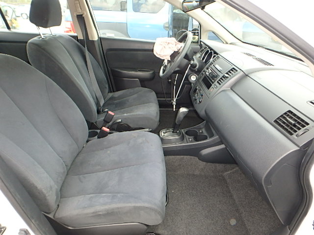 3N1CC1AP6AL390759 - 2010 NISSAN VERSA S 白色 照片 5