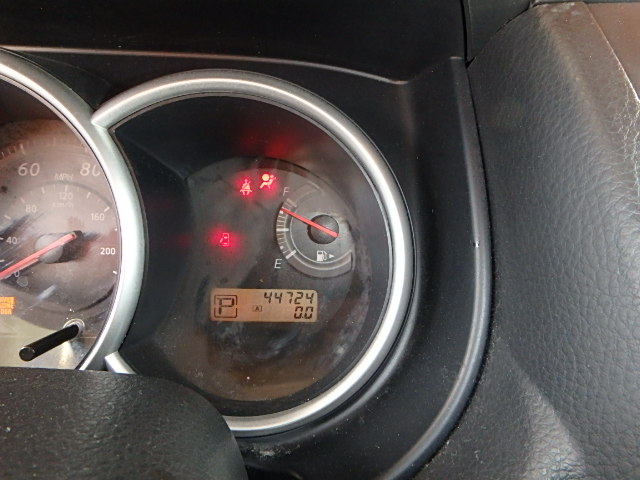 3N1CC1AP6AL390759 - 2010 NISSAN VERSA S 白色 照片 8