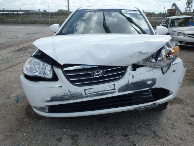 KMHDU46D69U718368 - 2009 HYUNDAI ELANTRA GL WHITE photo 10