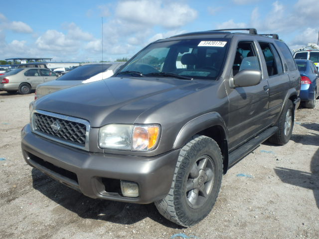 JN8DR09Y81W579371 - 2001 NISSAN PATHFINDER GRAY photo 2