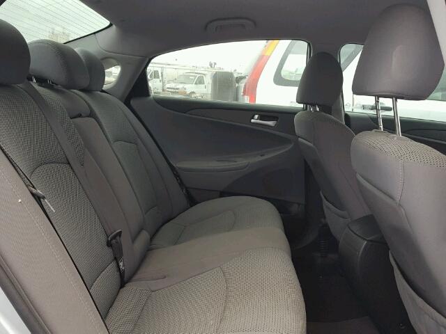 5NPEB4AC9BH265389 - 2011 HYUNDAI SONATA GLS SILVER photo 6