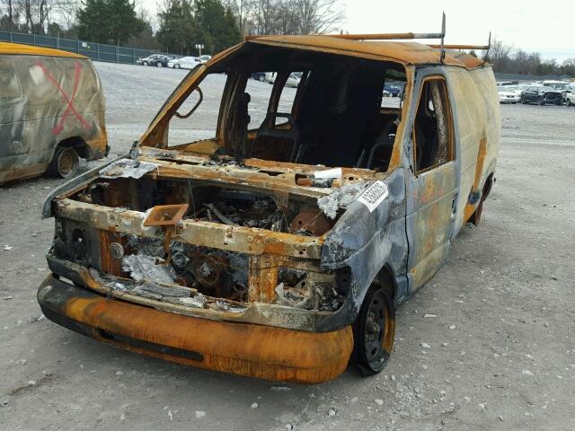 1FTNE1EW3BDA89357 - 2011 FORD ECONOLINE BURN photo 2