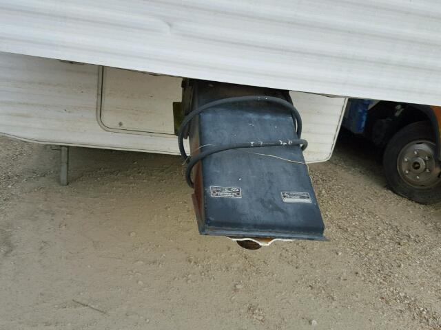 4YDF285207305471 - 2002 KEYSTONE HORNET WHITE photo 8