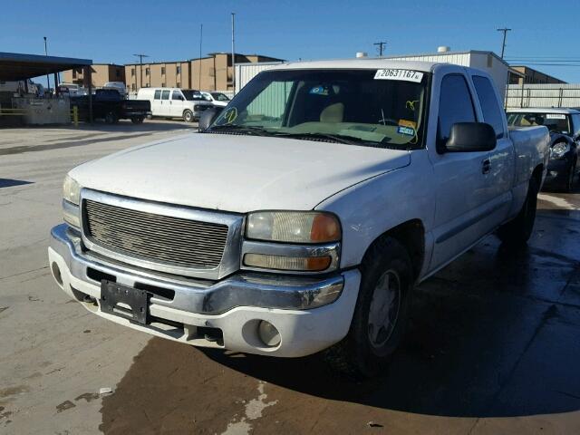 2GTEC19V131391797 - 2003 GMC SIERRA C15 WHITE photo 2