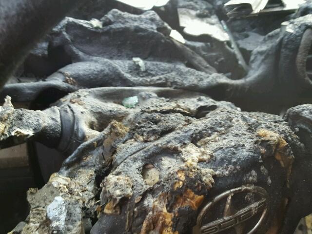 JTLKE50EX81040695 - 2008 TOYOTA SCION XB BLUE photo 8