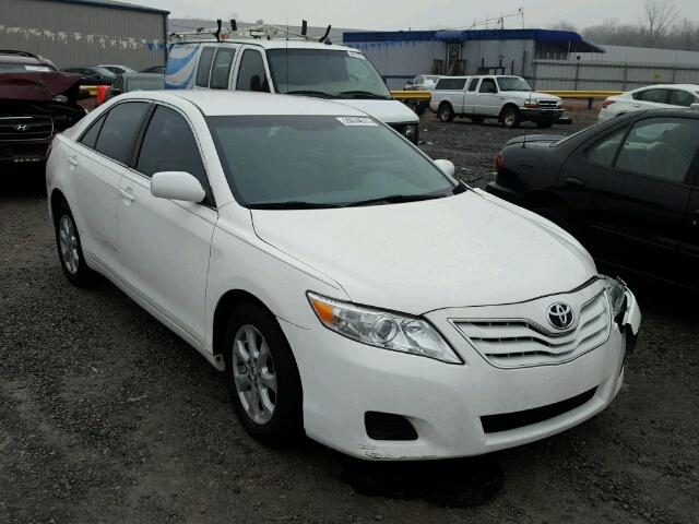 4T4BF3EK9BR196939 - 2011 TOYOTA CAMRY BASE WHITE photo 1