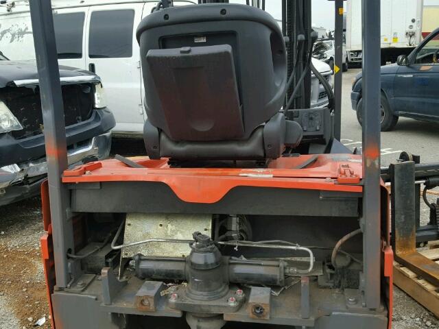 18254 - 2010 TOYOTA FORKLIFT ORANGE photo 6