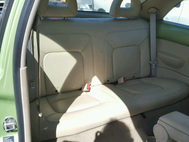 3VWCP21C51M465575 - 2001 VOLKSWAGEN NEW BEETLE 绿色 照片 6