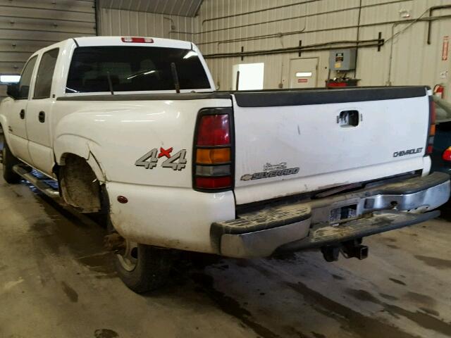 1GCJK33255F811259 - 2005 CHEVROLET SILVERADO WHITE photo 3