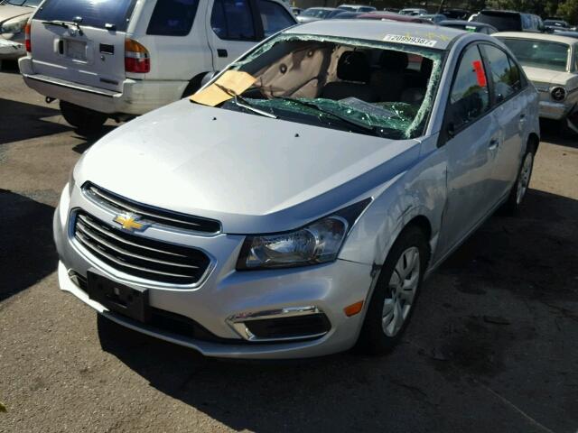 1G1PA5SG2F7117428 - 2015 CHEVROLET CRUZE SILVER photo 2