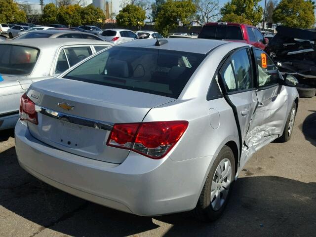 1G1PA5SG2F7117428 - 2015 CHEVROLET CRUZE SILVER photo 4