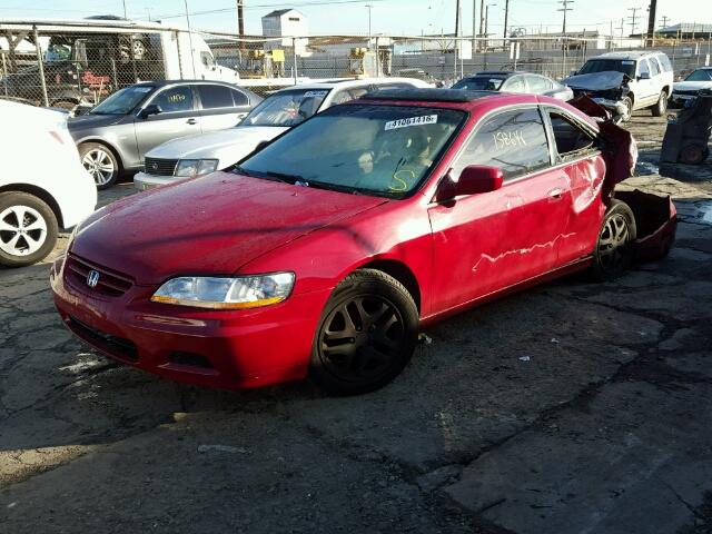 1HGCG225X1A018676 - 2001 HONDA ACCORD EX RED photo 2