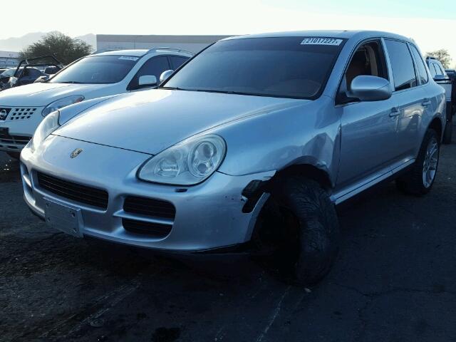 WP1AB29P14LA62343 - 2004 PORSCHE CAYENNE S SILVER photo 2