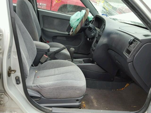 KMHDN46D45U060248 - 2005 HYUNDAI ELANTRA GL SILVER photo 5