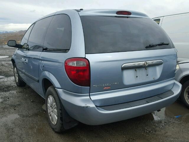 1C4GP45R95B249398 - 2005 CHRYSLER TOWN & COU BLUE photo 3